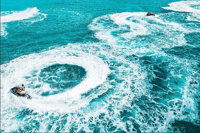 Jet Skiing around La famille ship and smaller pristine cays - What You’ll Experience During the Tour