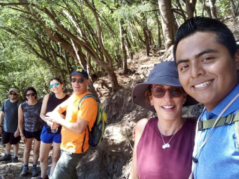 Kayak Hike Adventure. Visit Tzununa, Jaibalito, Santa Cruz - Who Will Love This Tour?