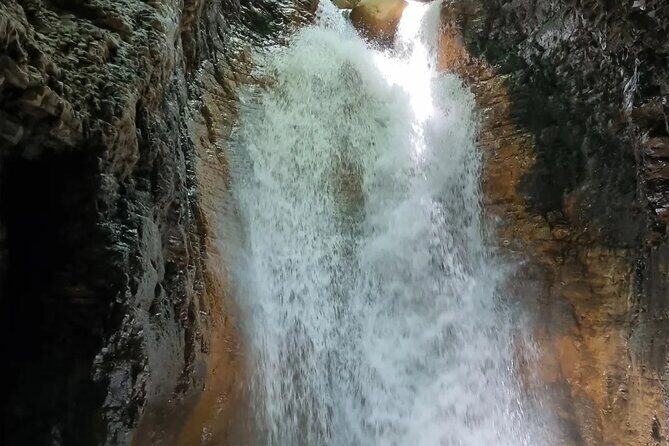 La Leona Waterfall Adventure Guided Hike with Lunch - Who Will Love This Tour?