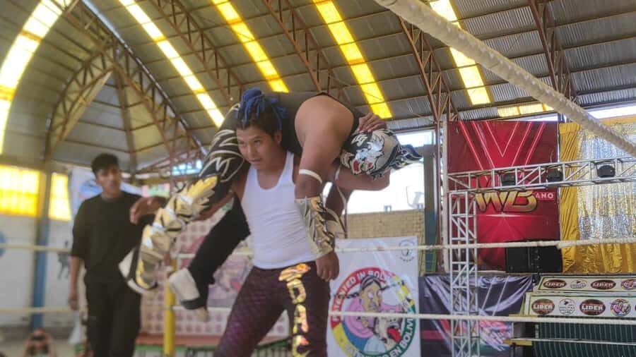La Paz: Cholitas Wrestling Tickets and Transfer - What Makes This Show Special?