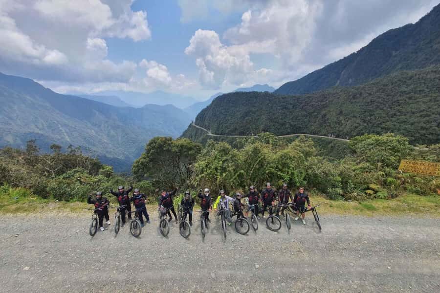 La Paz: Death Road Mountain Bike Tour with Lunch - The Sum Up