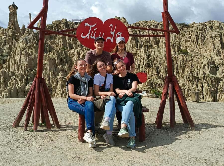 La Paz: Private City Tour with Cable Car & Moon Valley Visit - The Itinerary in Detail