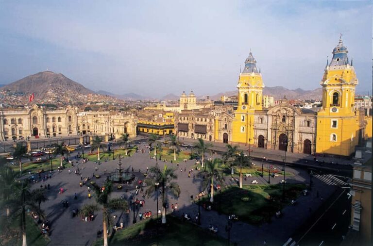 Lima Highlights with Larco Museum - Exploring Lima in Depth: What This Tour Offers