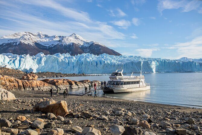 Los Glaciares National Park: Blue Safari - A Deep Dive into the Blue Safari