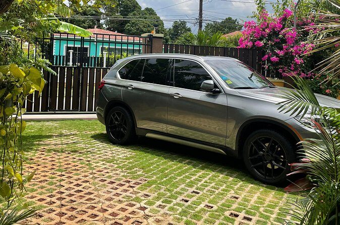 Luxurious Airport Pickup! - A Detailed Look at the Experience