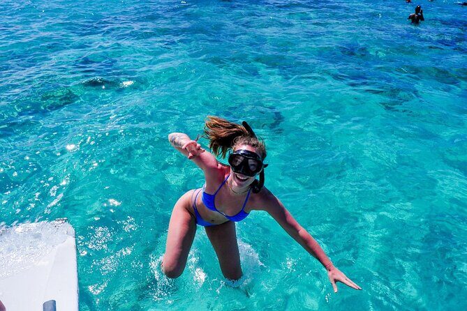 Luxury Catamaran Cruise with Open Bar and Snorkel in Punta Cana - An In-Depth Look at the Luxury Catamaran Cruise