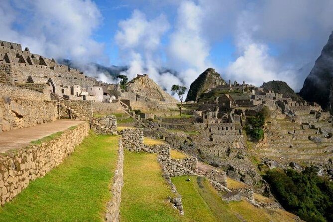 Machu Picchu By Car (2 Days) - Authentic Experiences and Authenticity