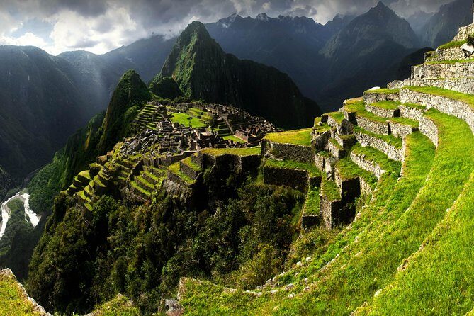 Machu Picchu day trip from Cusco - The Transit to Machu Picchu: From Aguas Calientes to the Ruins