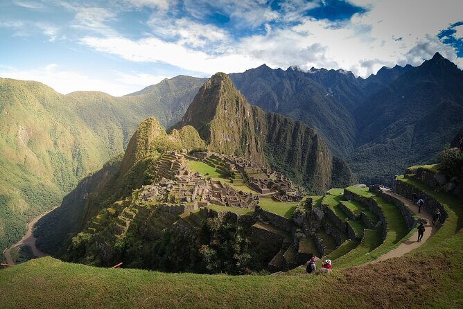 Machu Picchu Full-Day Tour by Train from Cusco - Small Group - Why This Tour Stands Out