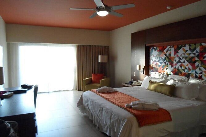 Majestic Colonial - Round Trip Shuttle - Punta Cana Airport - In-Depth Look at the Majestic Colonial Round-Trip Shuttle