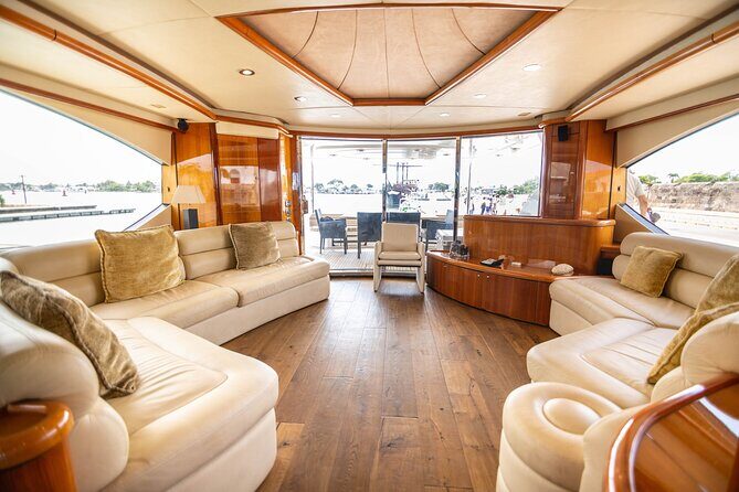 Marlet Sunseeker 82' yacht rental, the largest in Cartagena - Who Will Love This Tour?