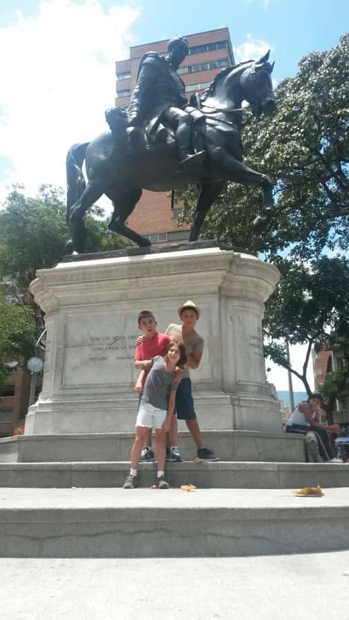 Medellín: 4-Hour Religious and Historical Tour - Why This Tour Offers Great Value