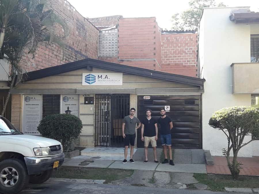 Medellin and Guatape Full Day Pablo Escobar Tour - Who Will Love This Tour?