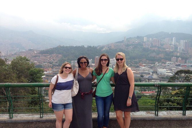Medellin City Tour Including barrios and food tasting - Why This Tour Works for You
