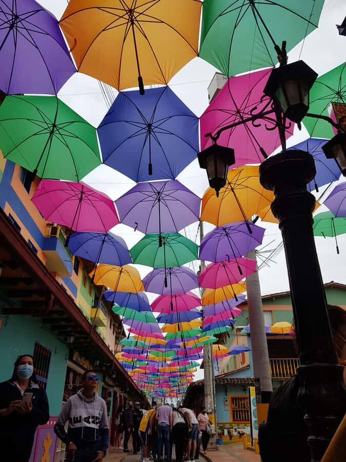 Medellin: Guatape, El Peñol Coffee Farm Private Tour & Fruit - Who Should Consider This Tour?