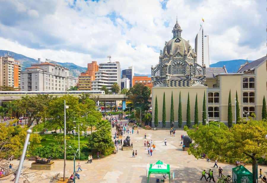 Medellín: Private City Tour with Metrocable and Comuna 13 - Who Should Consider This Tour?