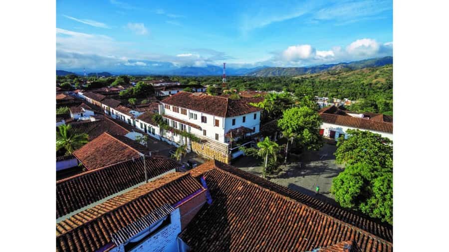 Medellin: Santa Fe de Antioquia Guided Day Trip - What Makes This Tour Stand Out?