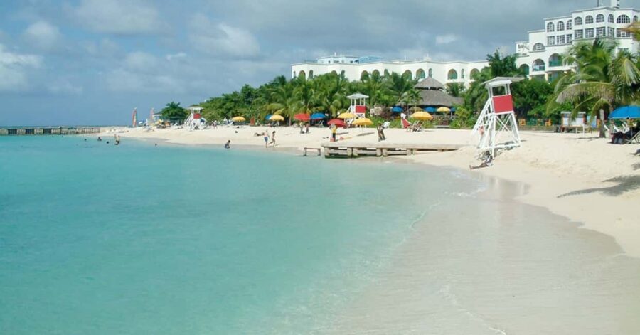 Montego Bay: Doctor's Cave Beach Day Trip - Who Will Love This Tour?
