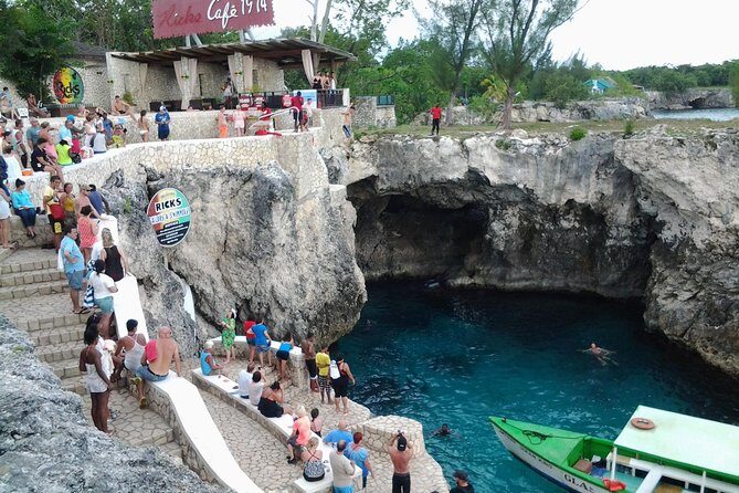 Montego Bay Excursion Negril 7 Miles Beach, Rick's Cafe and Time Square Shopping - Practical Details and Tips