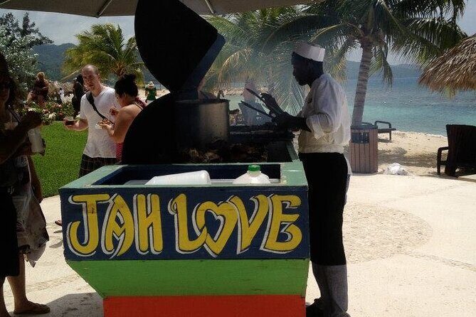 Montego Bay Highlights Tour with Shopping & Bamboo River Rafting - Who Should Book This Tour?