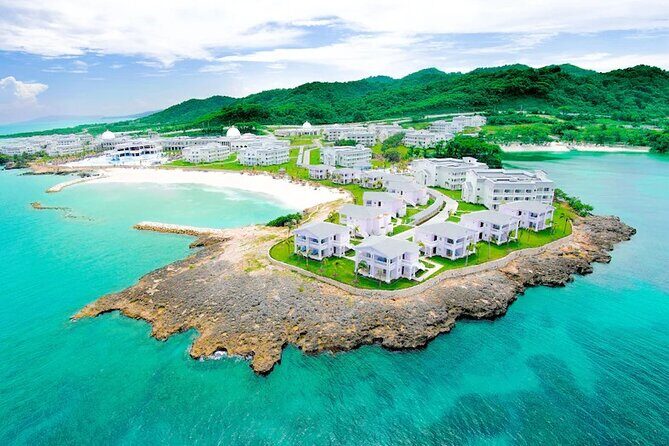 Montego Bay Jamaica Airport Transfer to Grand Palladium or Lucea - The Sum Up