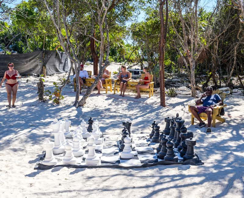 Nassau: Private Island & Snorkeling, Turtles, Drinks, & BBQ