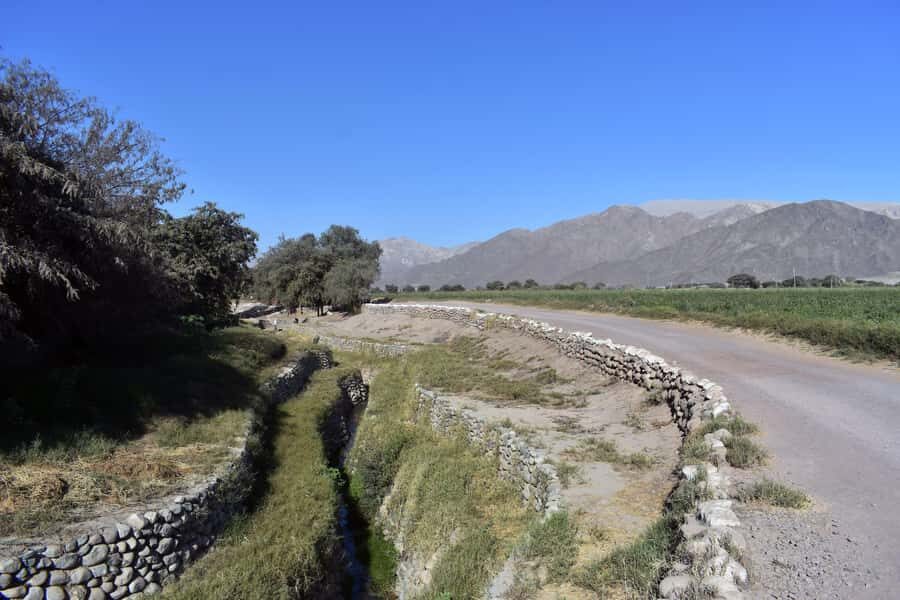 Nazca: Cantalloc Aqueducts, Nazca Lines, and Paredones Tour - Exploring the Ancient Waterworks: Cantalloc Aqueducts
