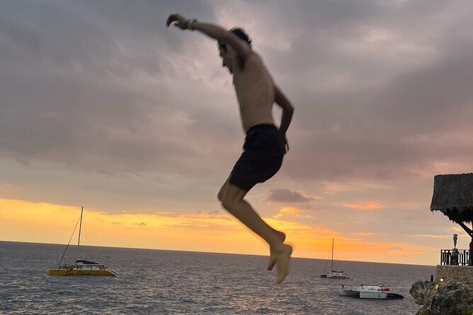 Negril 7 Mile Beach with Clear kayak Photo Shoot & Ricks Cafe - Transportation and Logistics