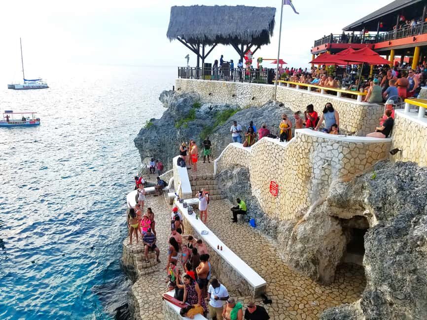 Negril Beach Experience & Rick's Cafe from Montego Bay - Who Should Consider This Tour?