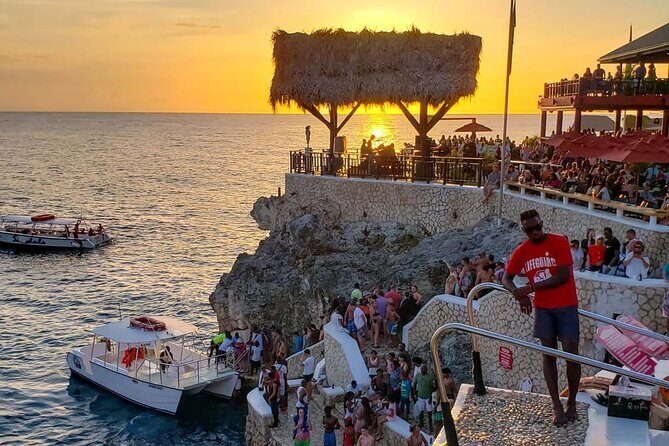 Negril Seven Mile Beach and Ricks Cafe Tour from Montego Bay - Exploring the Itinerary in Detail