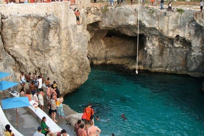 Negril Seven Mile Beach & Ricks Cafe Combo Tour from Montego Bay - Stop 1: Seven Mile Beach — The Caribbean’s Crown Jewel