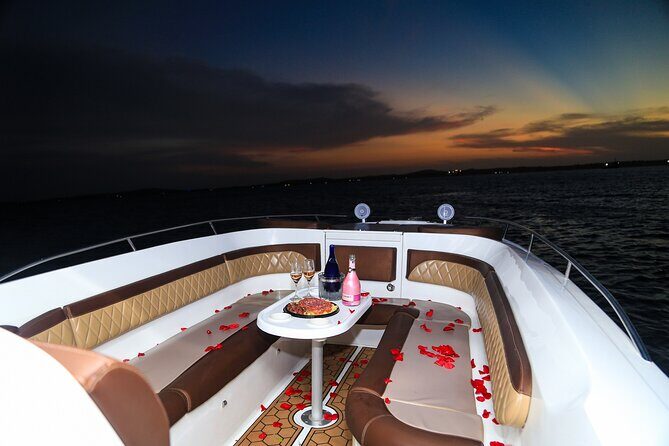 Night Boat Rental in Cartagena Bay - Who Will Love This Tour?