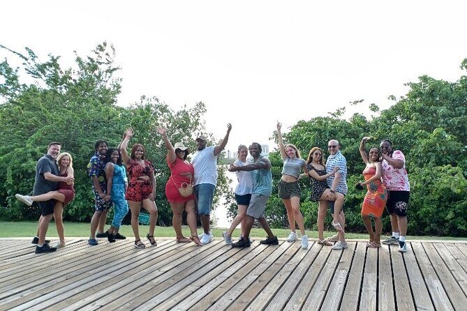 Outdoor Salsa Class Experience in San Juan - The Group Dynamics and Instructor Excellence