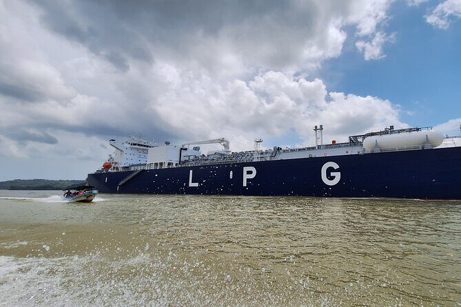 Panama Canal with entrance included and Gatun Lake Boat Tour - What Makes This Tour Stand Out?