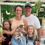 Playa Conchal 90 min Kitty Cat Cuddle Session - Who Should Consider This Experience?