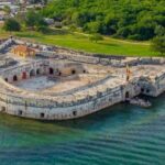 Playa Morena Beach Club Whith Lunch And Walking tour of fort San Fernando - A Deep Dive into the Tour Experience