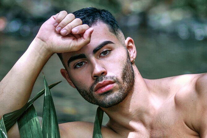 Portrait Photoshoot in a Tropical Rainforest