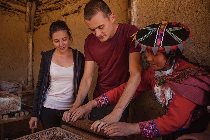 Pottery classes in a hidden community in Cusco - Analyzing the Value