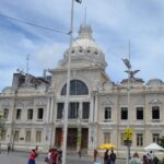Privat Salvador City Tour with hotelier Markus - A Delightful Moqueca Lunch with a View