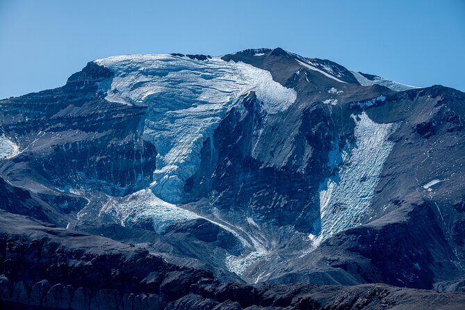 Private Adventure at 4200 meters above sea level in the Chilean Andes Cerro Pintor - FAQ: Your Questions About the Cerro Pintor Trek