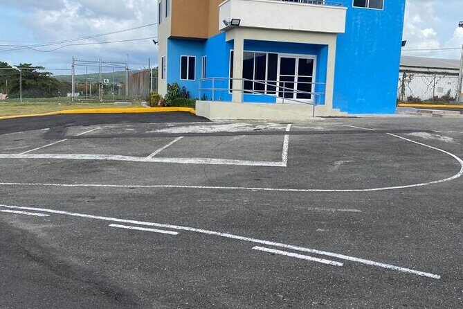 Private Airport Transfer from Ian Fleming Airport to Ocho Rios