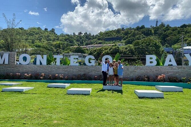 Private Airport Transfer from MBJ Jamaica to Hotels and Air BNB - The Details That Matter