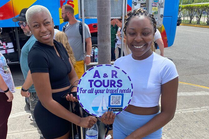 Private Airport transportation - The Practical Benefits of Choosing Private Airport Transport in Jamaica