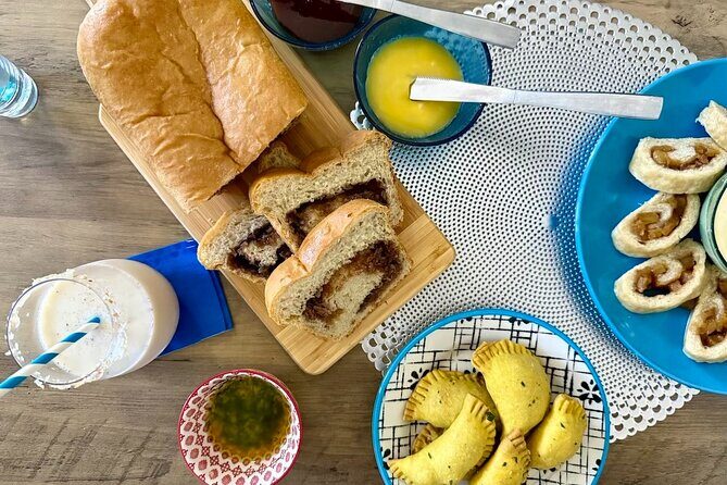 Private Bahamian Baking Class and Transfers with Chef Gabbi - Key Points