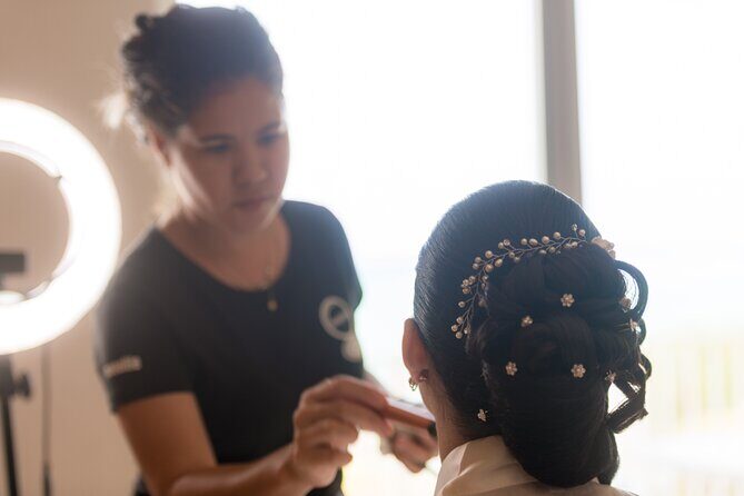 Private Beauty Session with a Local Artist in Grand Cayman - The Value of This Experience