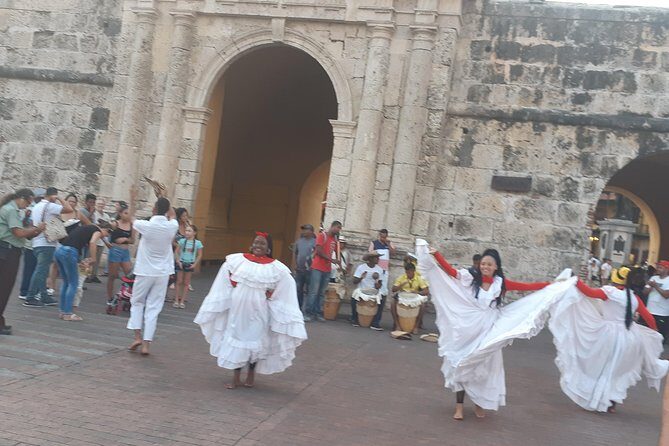 Private Cartagena city and street food tour. - What’s Included and What’s Not