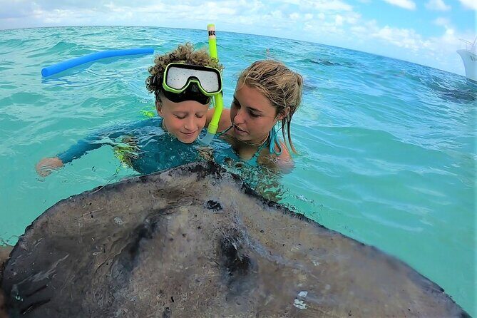 Private Charter 28ft Grady White. Stingrays, Snorkeling, Starfish