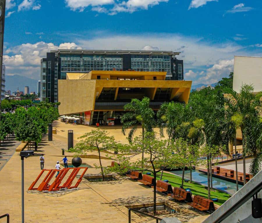 Private City Tour of Downtown Medellin - Exploring Key Landmarks and Cultural Highlights