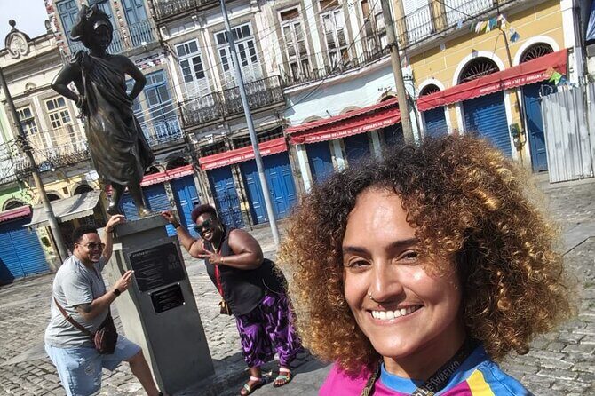 Private Favela and Little Africa tour: The Full African History - What’s Included and What’s Not
