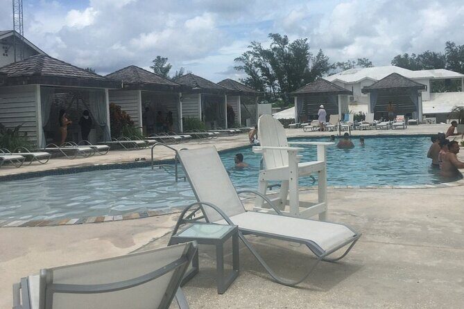 Private Island Excursion in Nassau Shore - Who Is This Tour Best For?